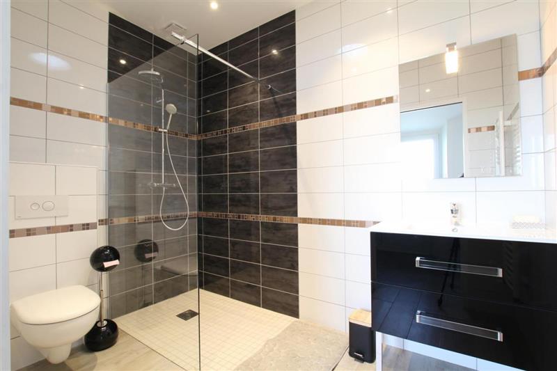 Madame Maité POCHELU