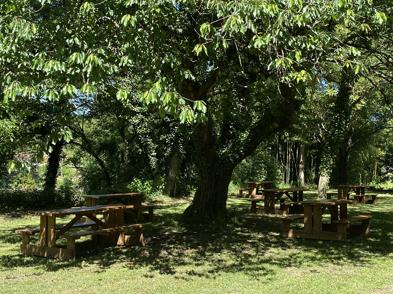 Ferme et Musée du Pruneau - aire de stationnement - photo 2