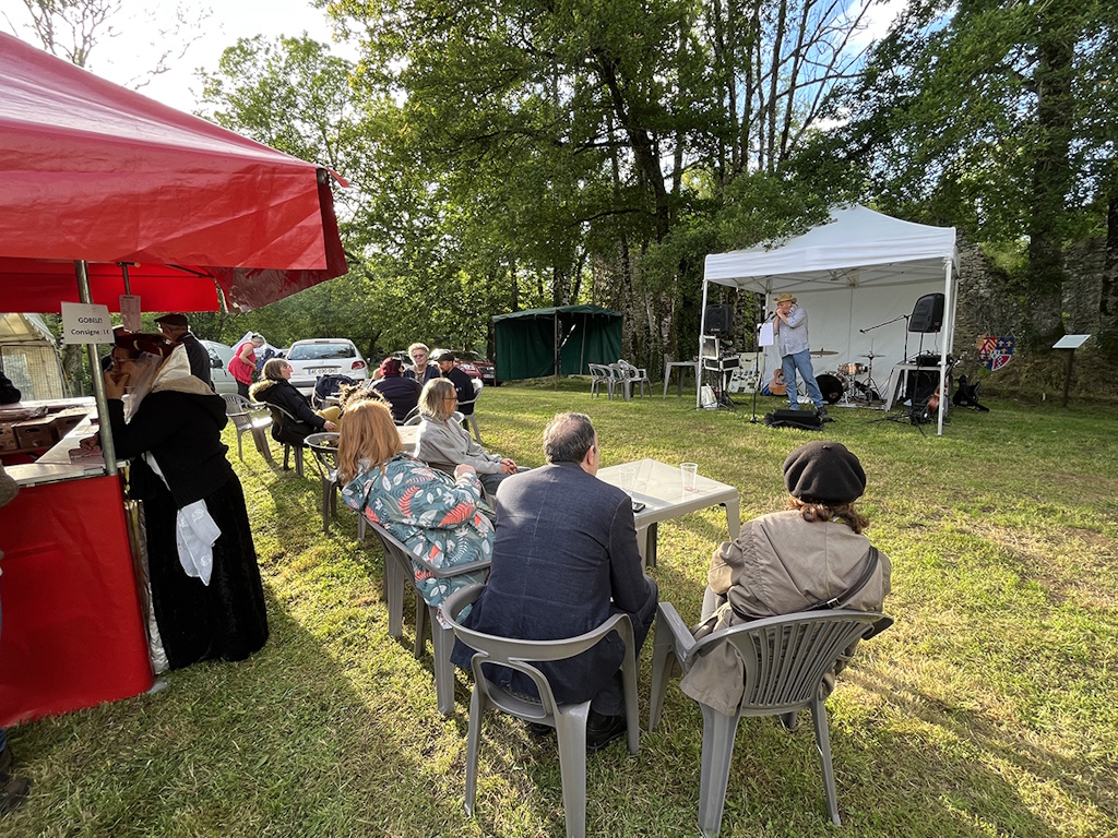 Fête au Château de Lavauguyon, Maisonnais-sur-Tardoire - photo 5