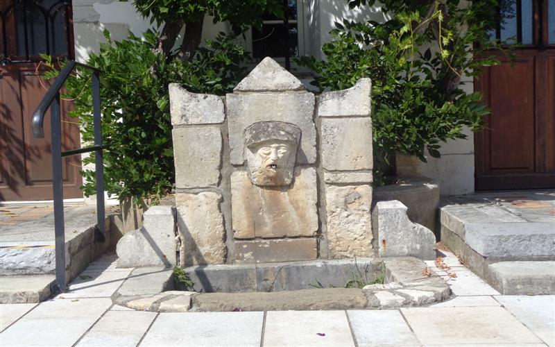 Visite commentée d'Arcangues: sous le soleil qui chante....