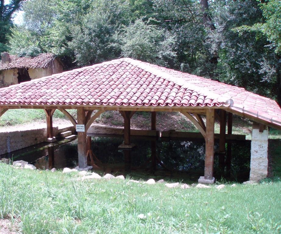 Fontaine et lavoir Saint-Vincent, Montaut - photo 2