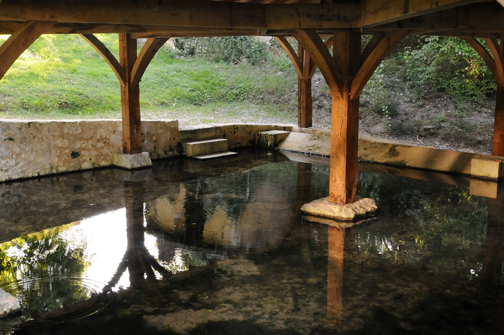 Fontaine et lavoir Saint-Vincent, Montaut