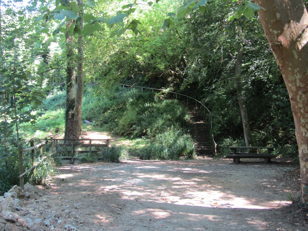 Fontaine des cent marches, Montfort-en-Chalosse