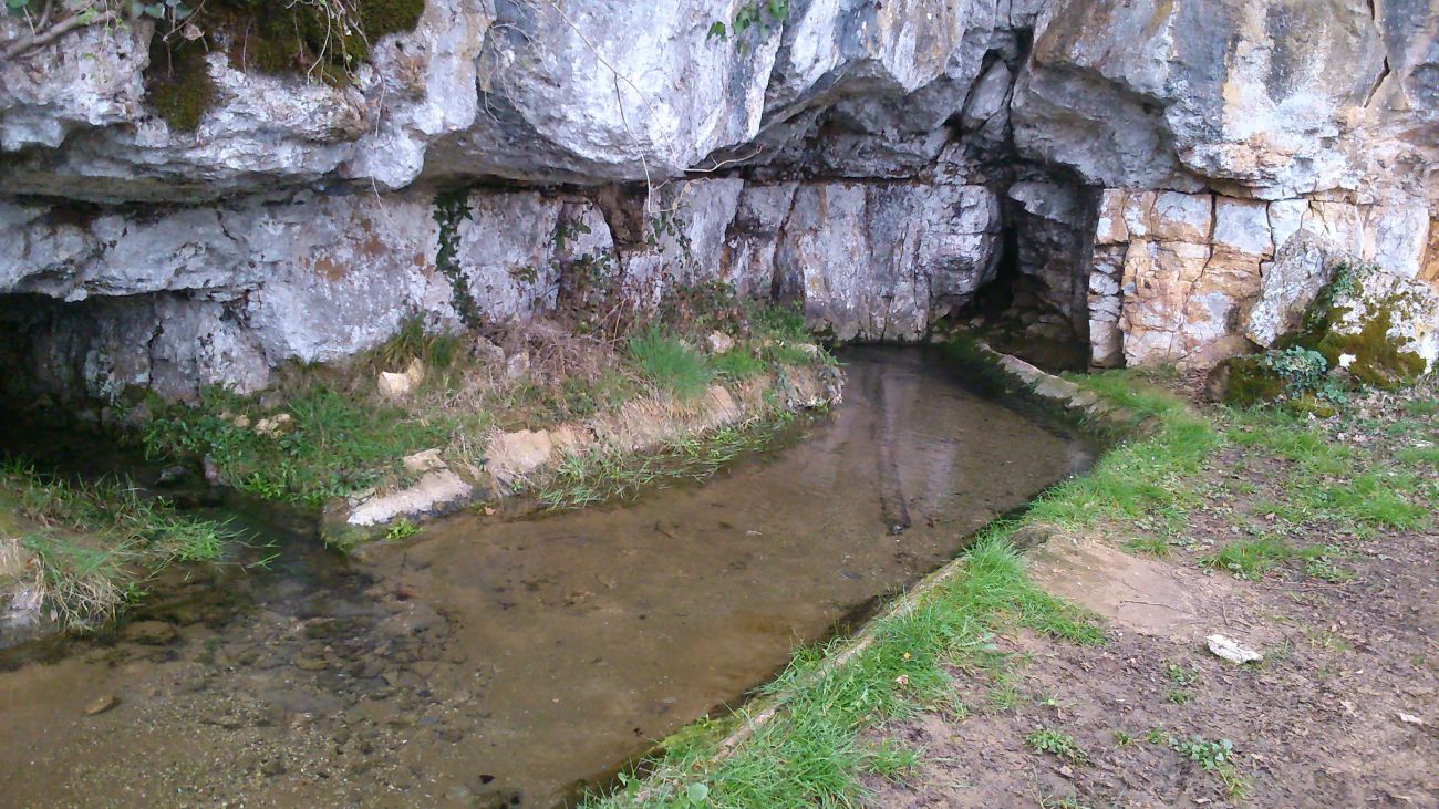 Boucle de la Fontaine de Ladoux à Tourtoirac