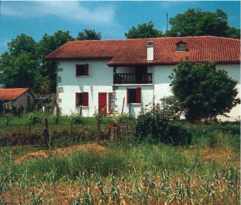 Monsieur Bertrand HARRIET "Etxebestia"
