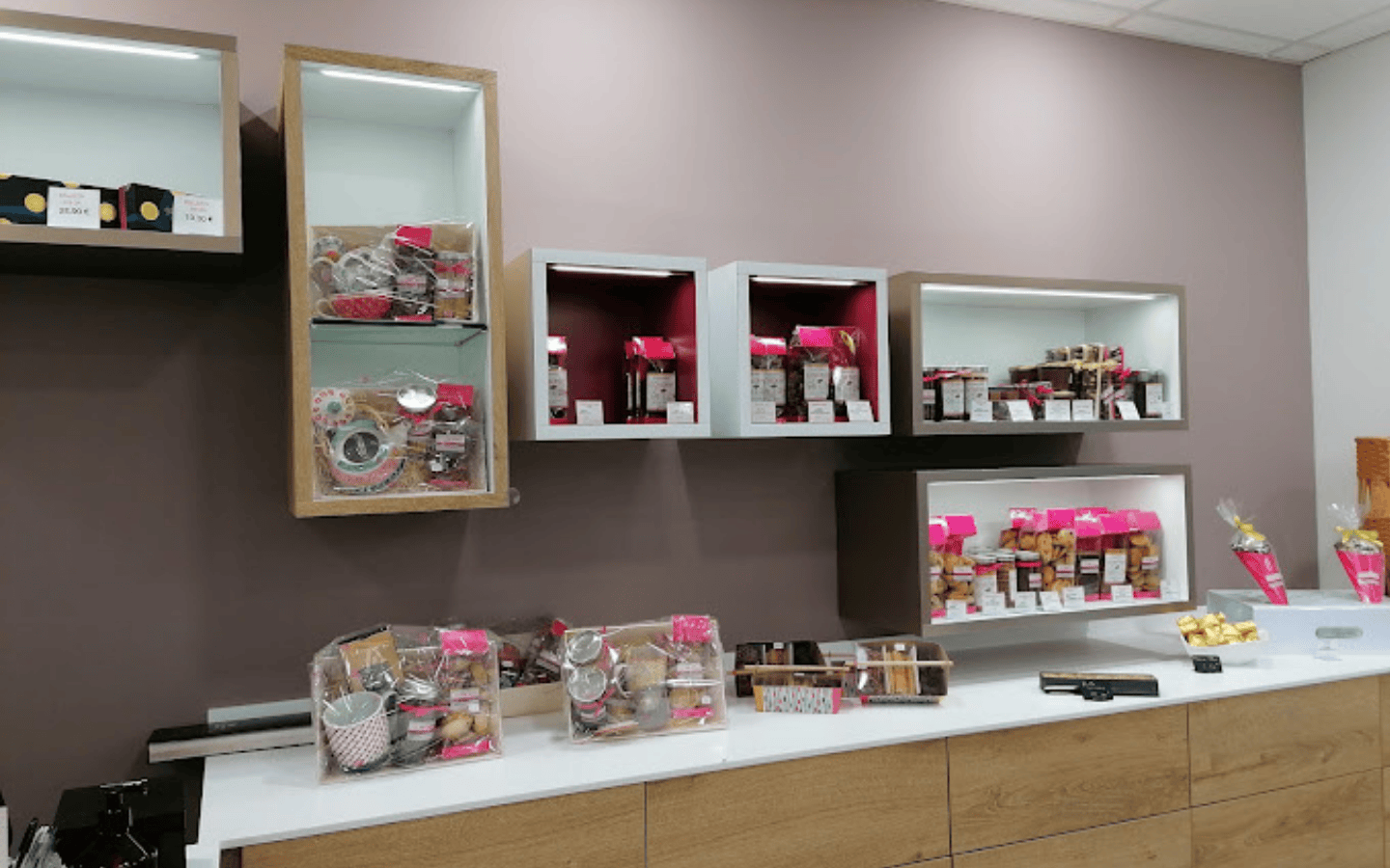 Salon de thé, pâtisserie Larramendy Goxokia, Mauléon-Licharre - photo 6