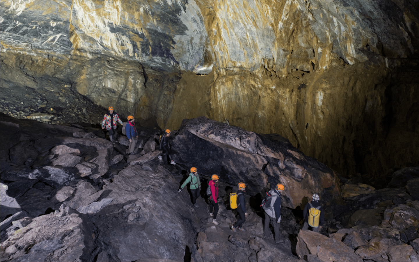 Spéléologie à la Grotte de la Verna