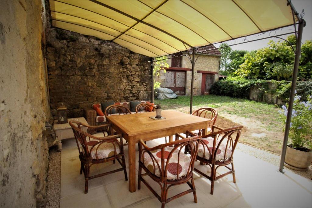 Gîte Chez Cherrie, Saint-Julien-de-Lampon