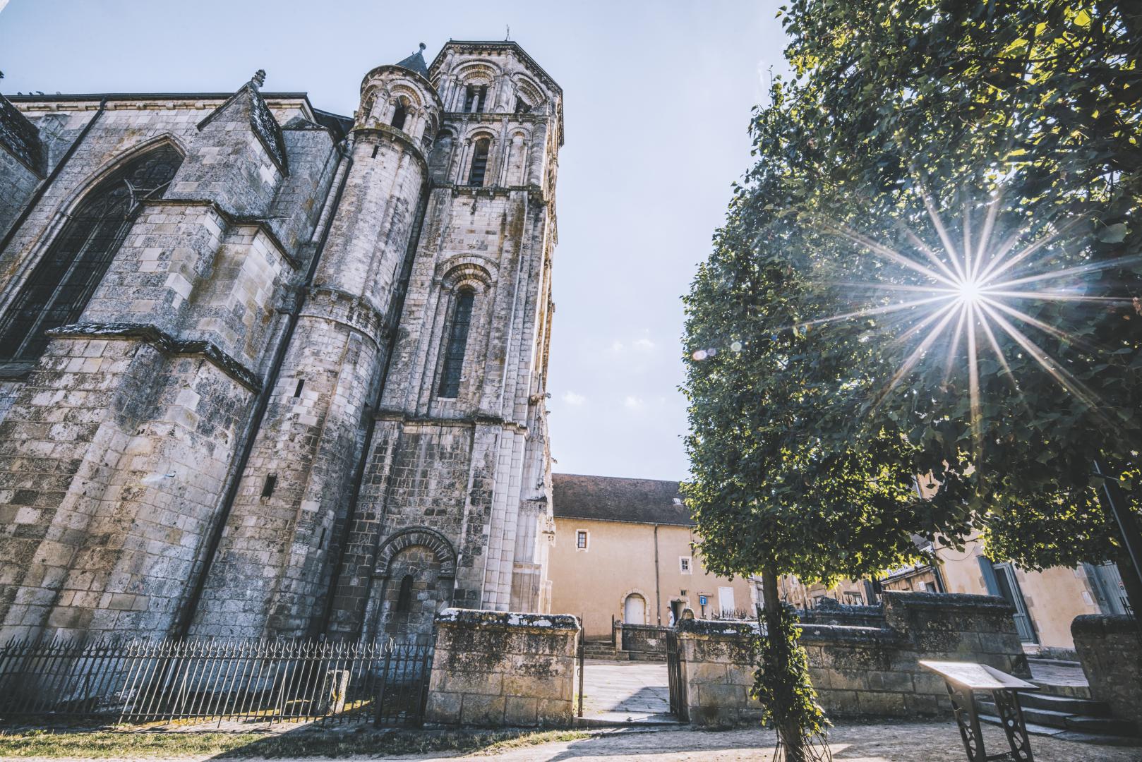 Église Sainte-Radegonde