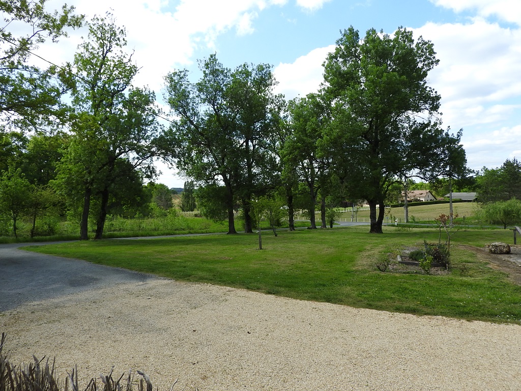 Gîte Pascal et Marie-Hélène BENEYTOU, Échourgnac - photo 6