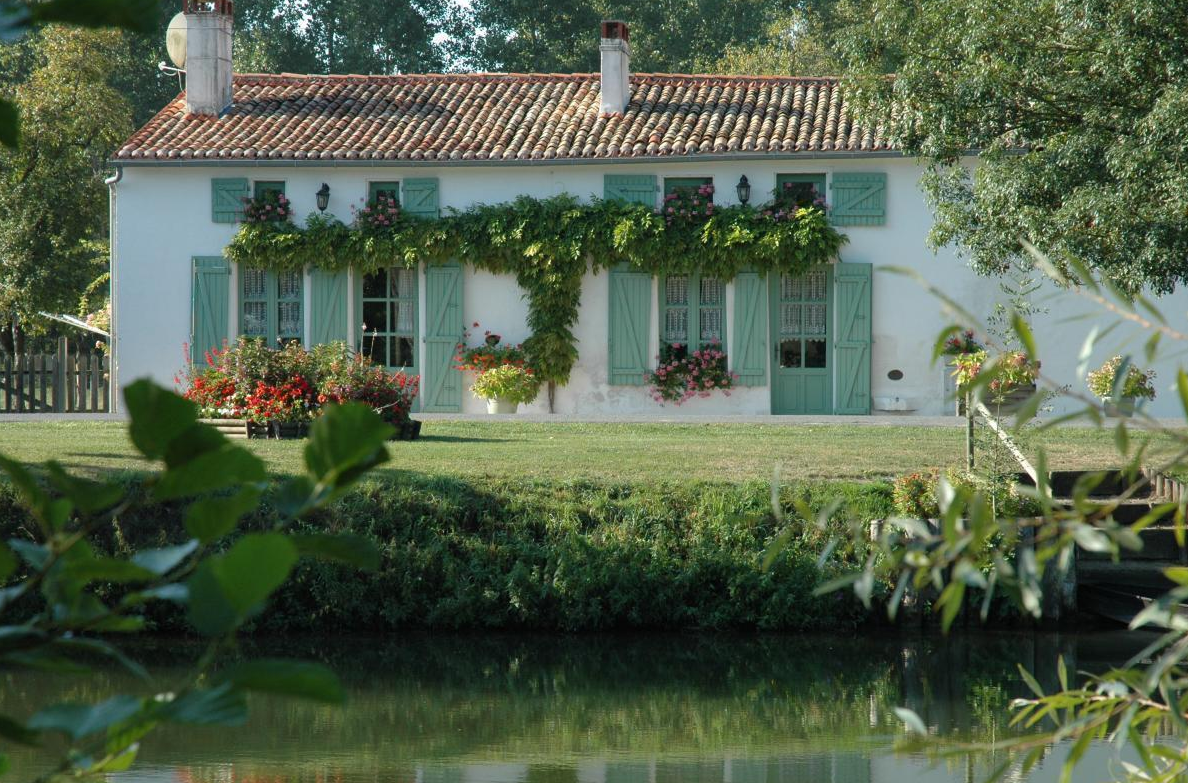 Gîte de barbe blanche (G 757)