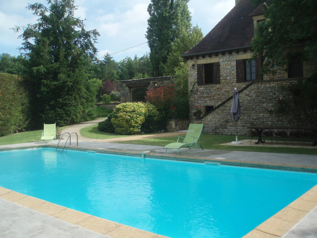 Castel Girou maison périgourdine en pierres