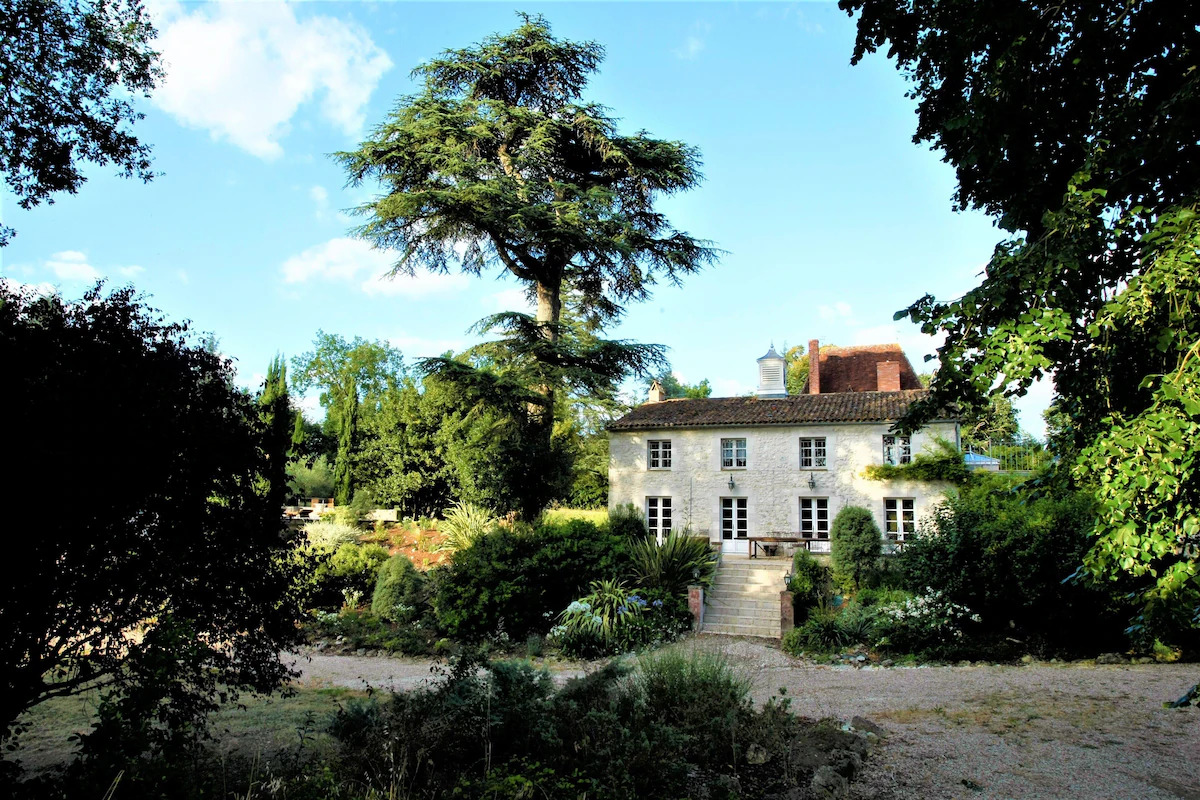 Chateau Lacanaud Coach House