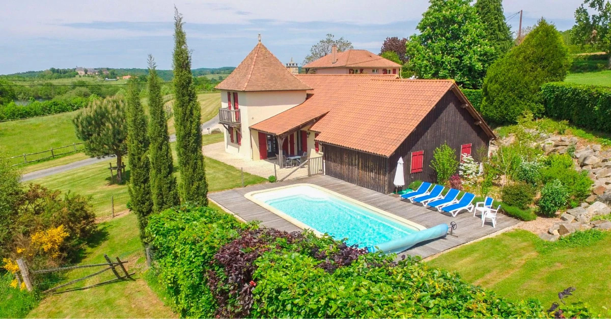 Domaine d'Essendiéras - gîte "la petite tour"
