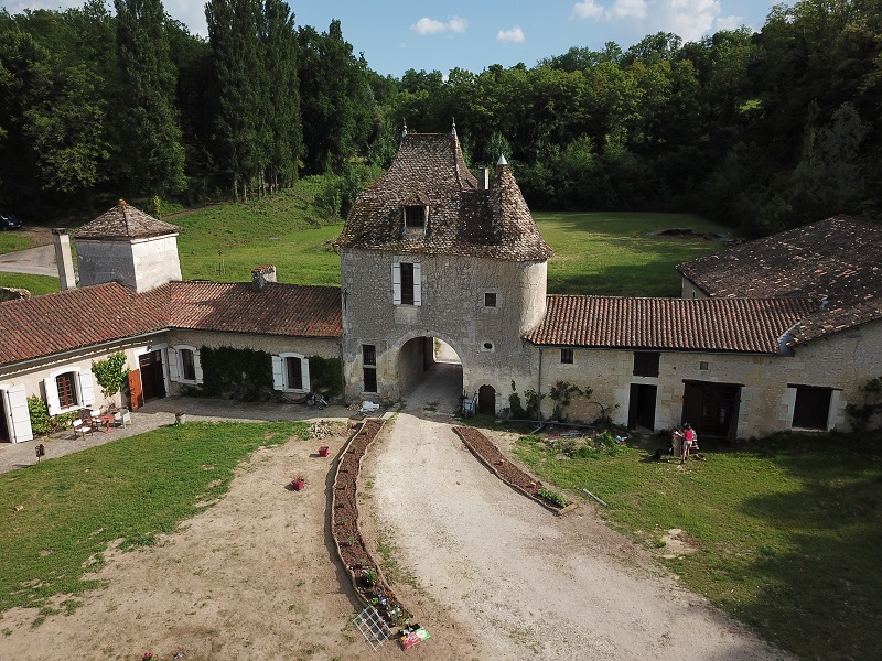 Gîte à l'Orée des Bois  du Domaine de la Vallade, Saint Aulaye-Puymangou