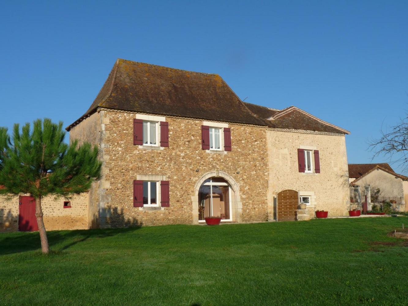 Domaine d'Airelle. Gîte Le Porche