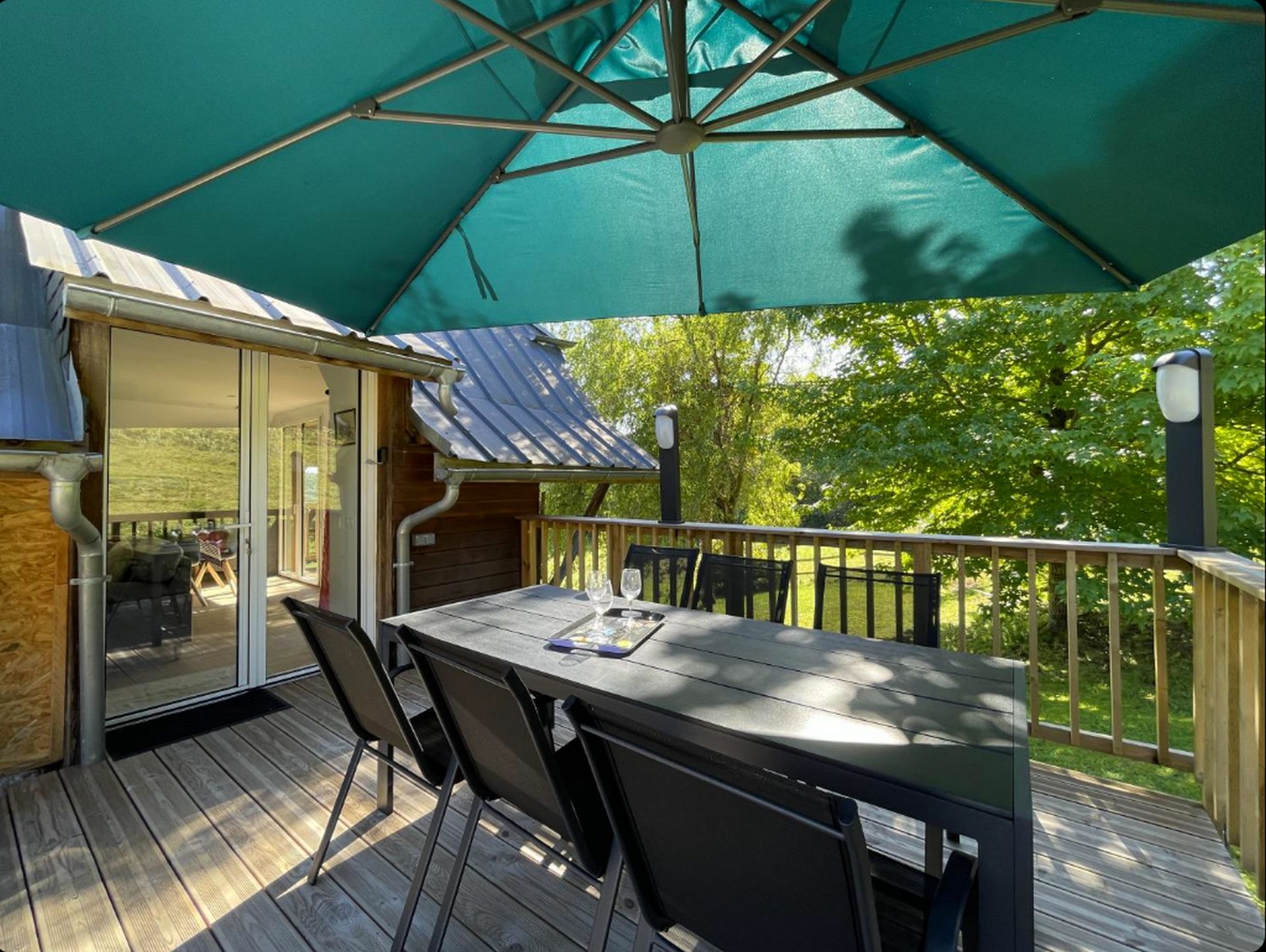 Gite Les Bals Clandestins, Lacommande