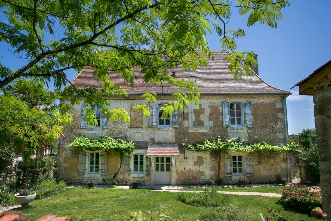 Gite un Air d'Antan - cantelaube - Les Pivoines