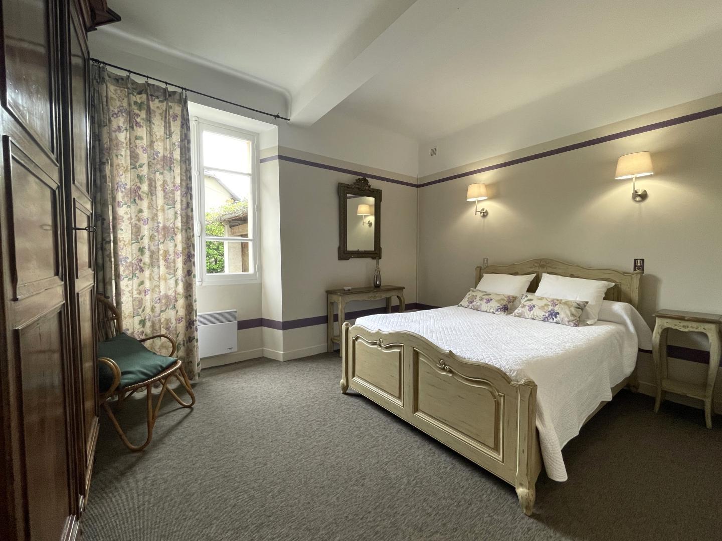 TRILHE, Montaner - photo 2