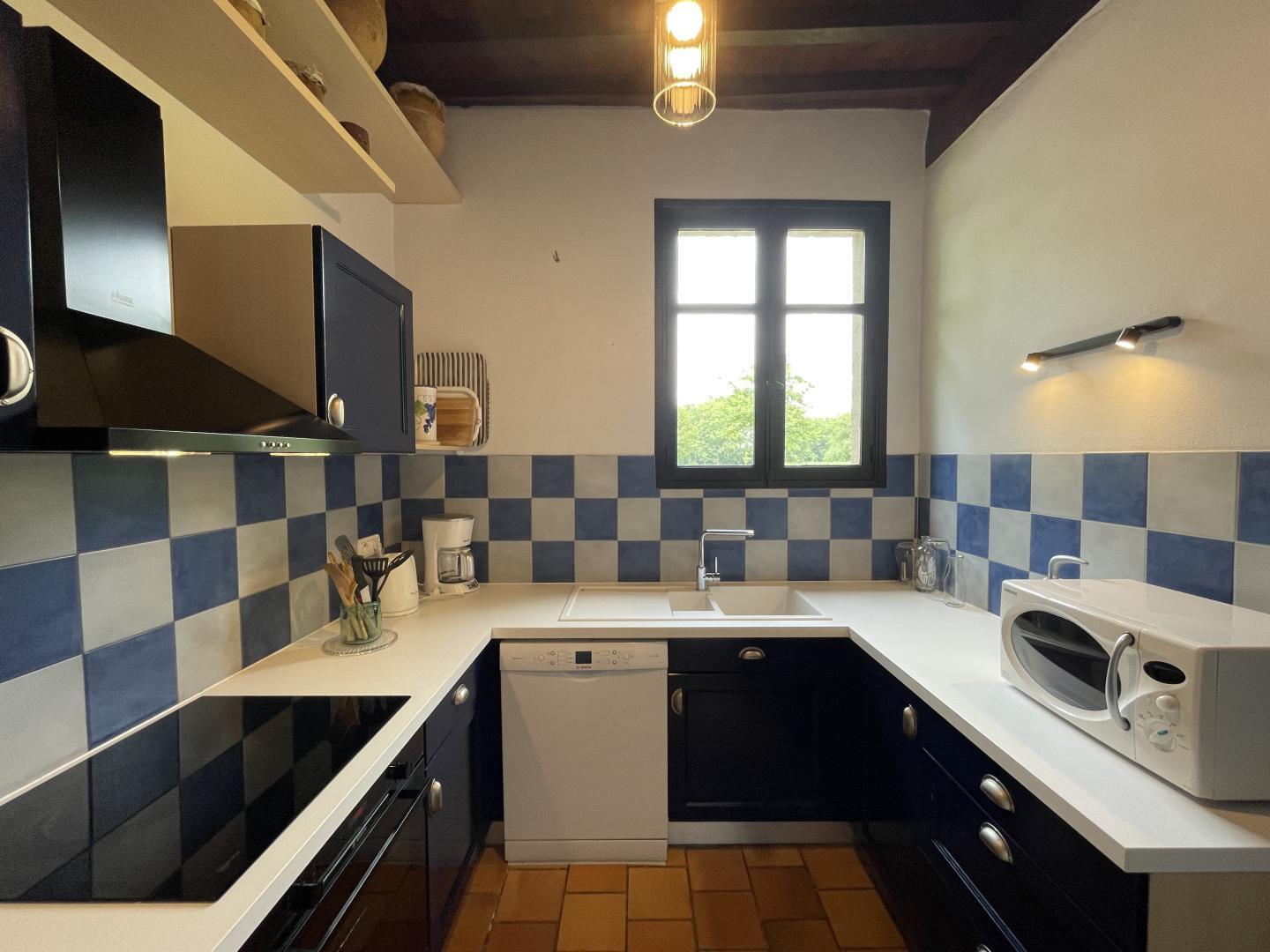 TRILHE, Montaner - photo 5