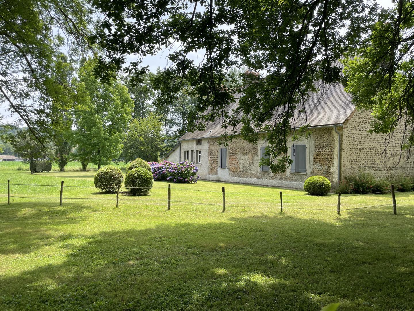 TRILHE, Montaner - photo 17