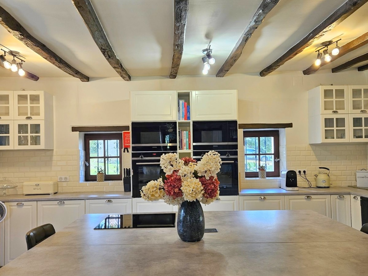 Les Bigonnies Estate, Champagne-et-Fontaine - photo 3