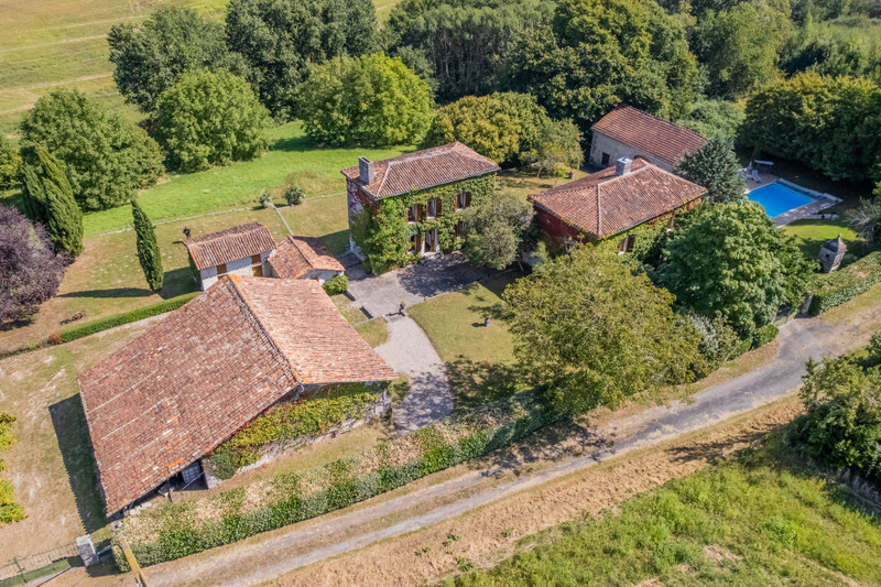 Les Bigonnies Estate, Champagne-et-Fontaine - photo 2