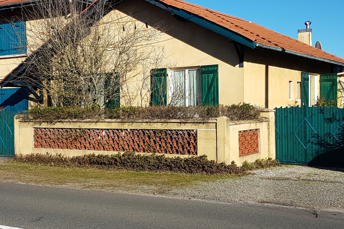 Maison avec jardin clos et terrasse