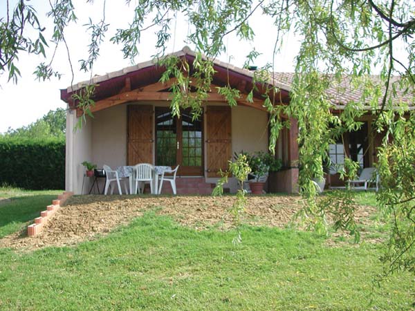 Gîte Dizart avec terrasse, chambre indépendante, climatisation