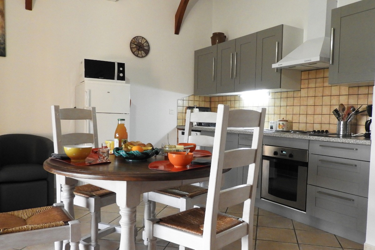 Gîte Dizart avec terrasse, chambre indépendante, climatisation, Saubusse - photo 14