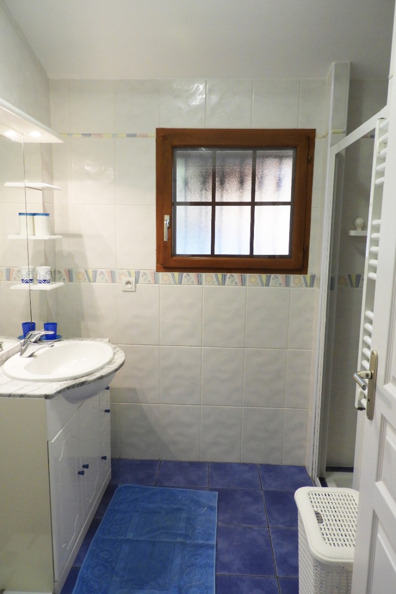 Gîte Dizart avec terrasse, chambre indépendante, climatisation, Saubusse - photo 10