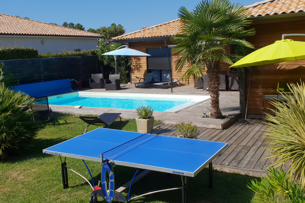 Villa avec piscine chauffée à 2km des plages
