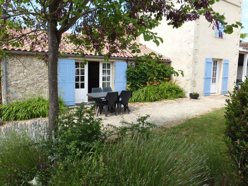 Domaine Le Vignal - Gîte les Lavandes (n°8)