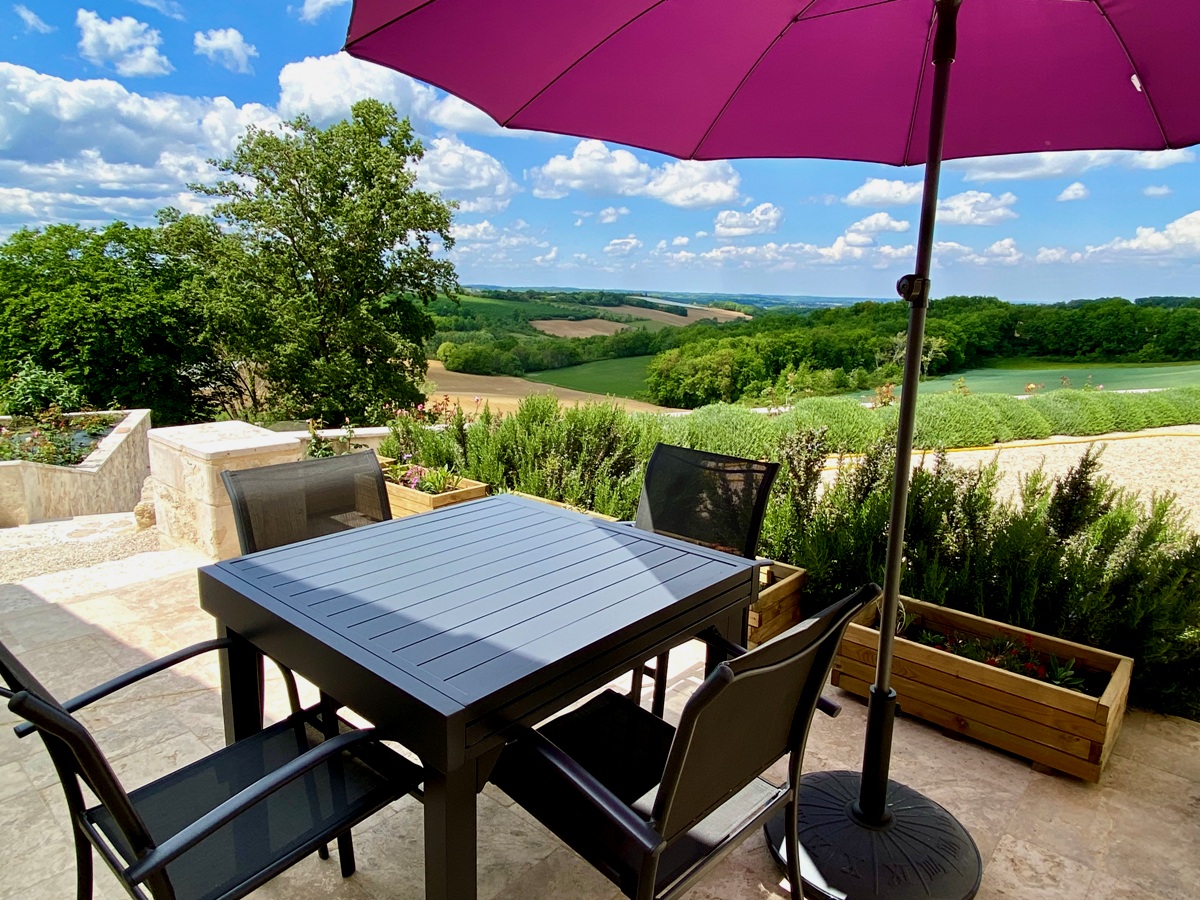 La Borderie de Vérone, Espiens