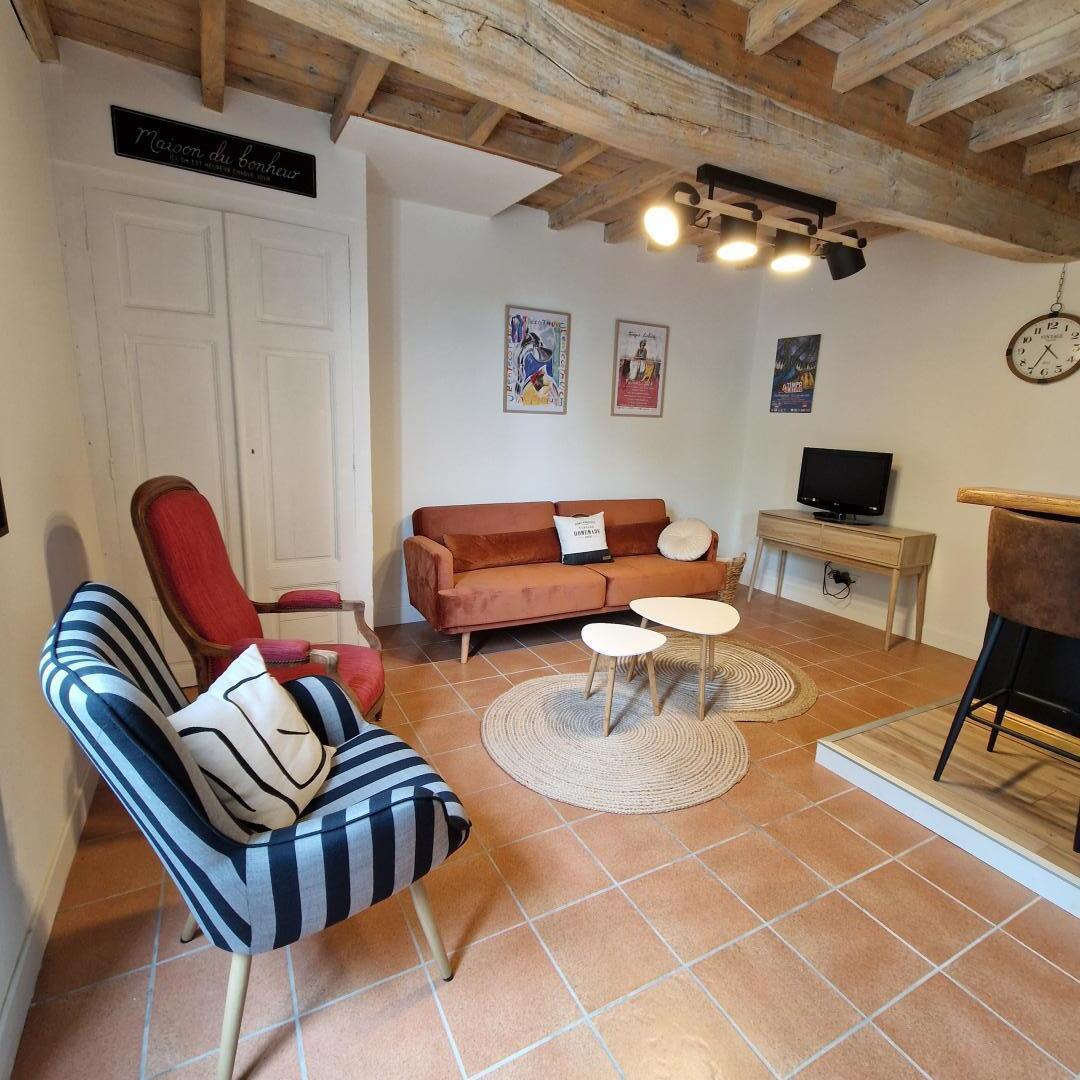 Les Acacias de Mahourat, Aubiac