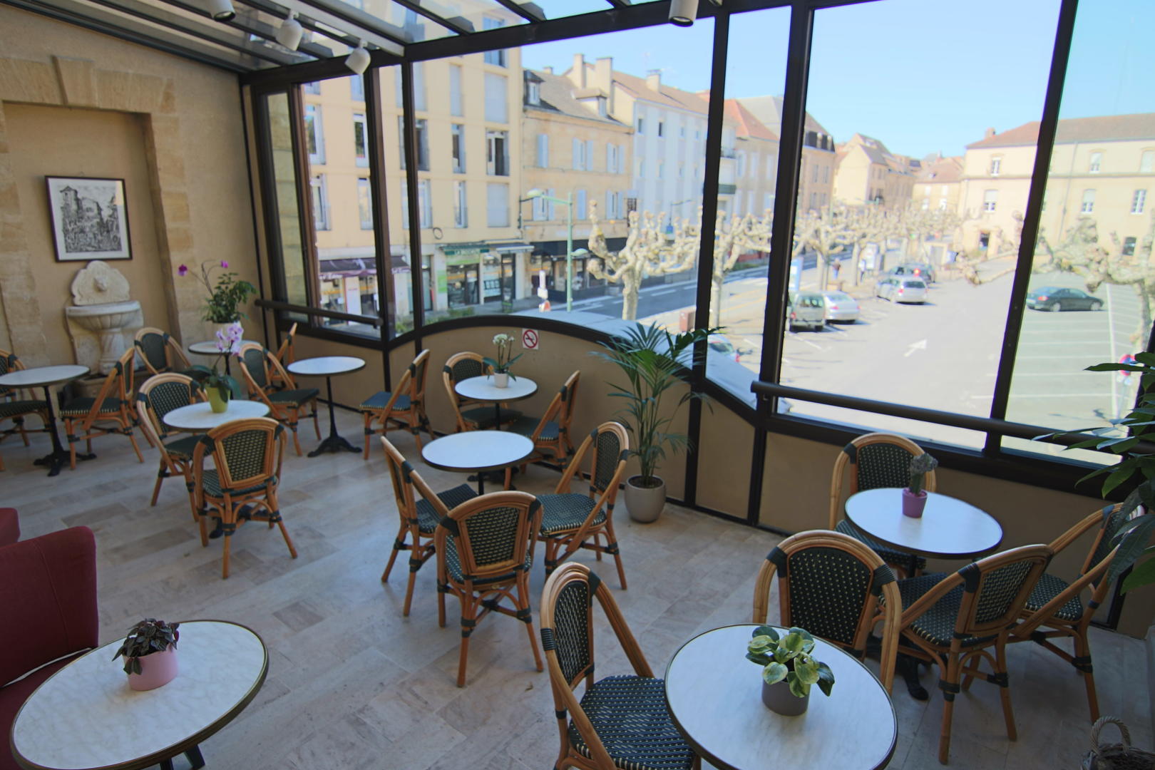 Hôtel Montaigne - photo 2