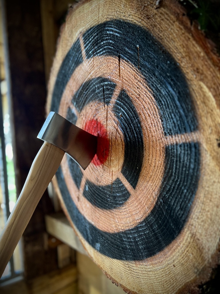 Lancer de hâche à l'Avalée de la Kreuze