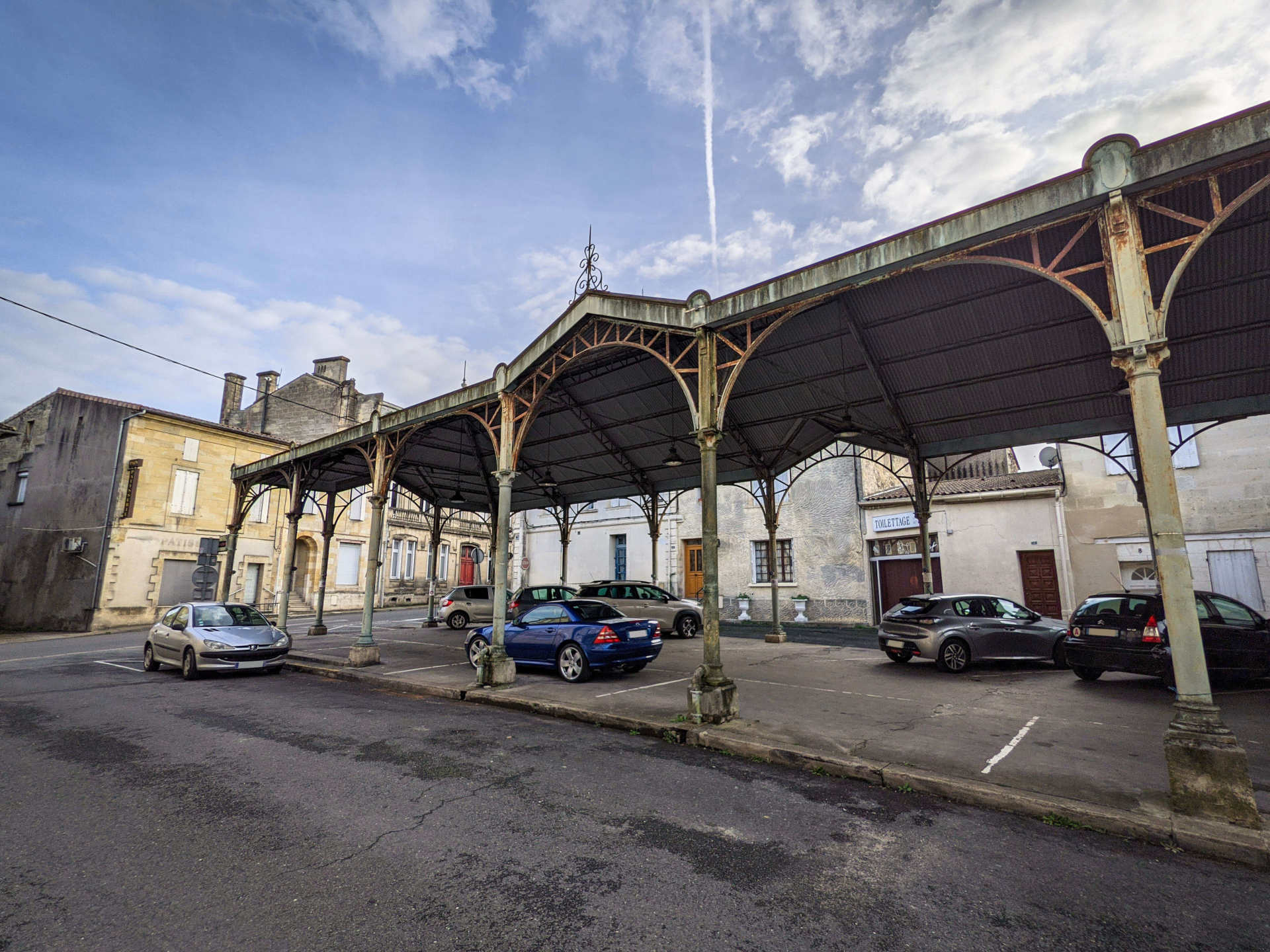 Halle de Branne, Branne - photo 3