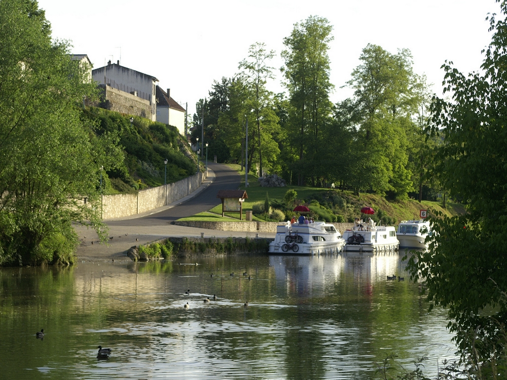 Ville de Lavardac, Lavardac