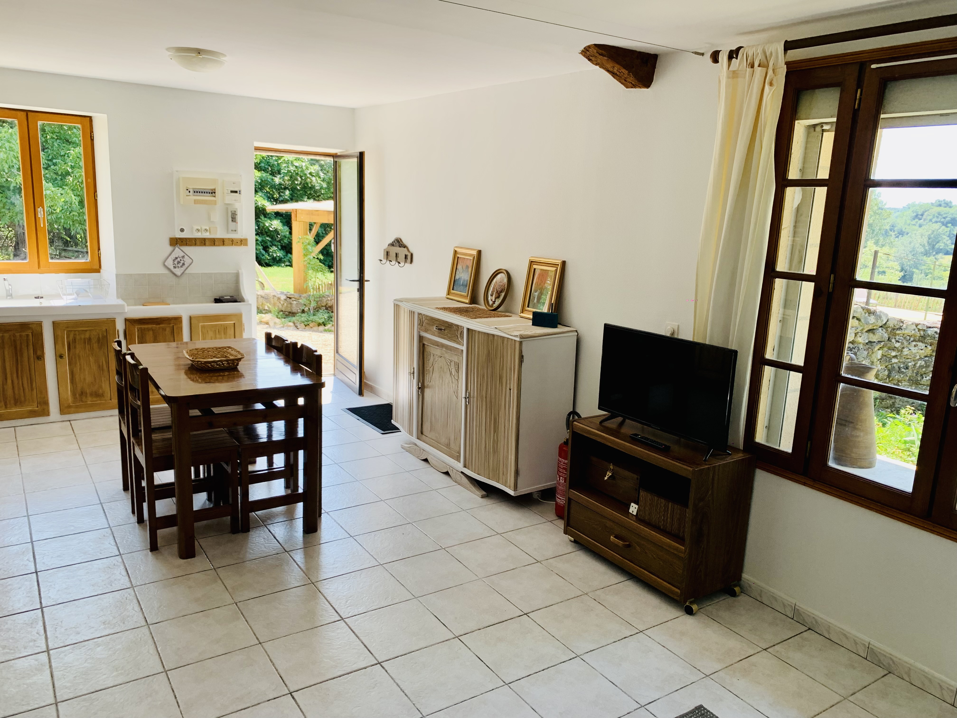 Gîte Les Rosiers de la Petite Toscane, Mauriac - photo 4