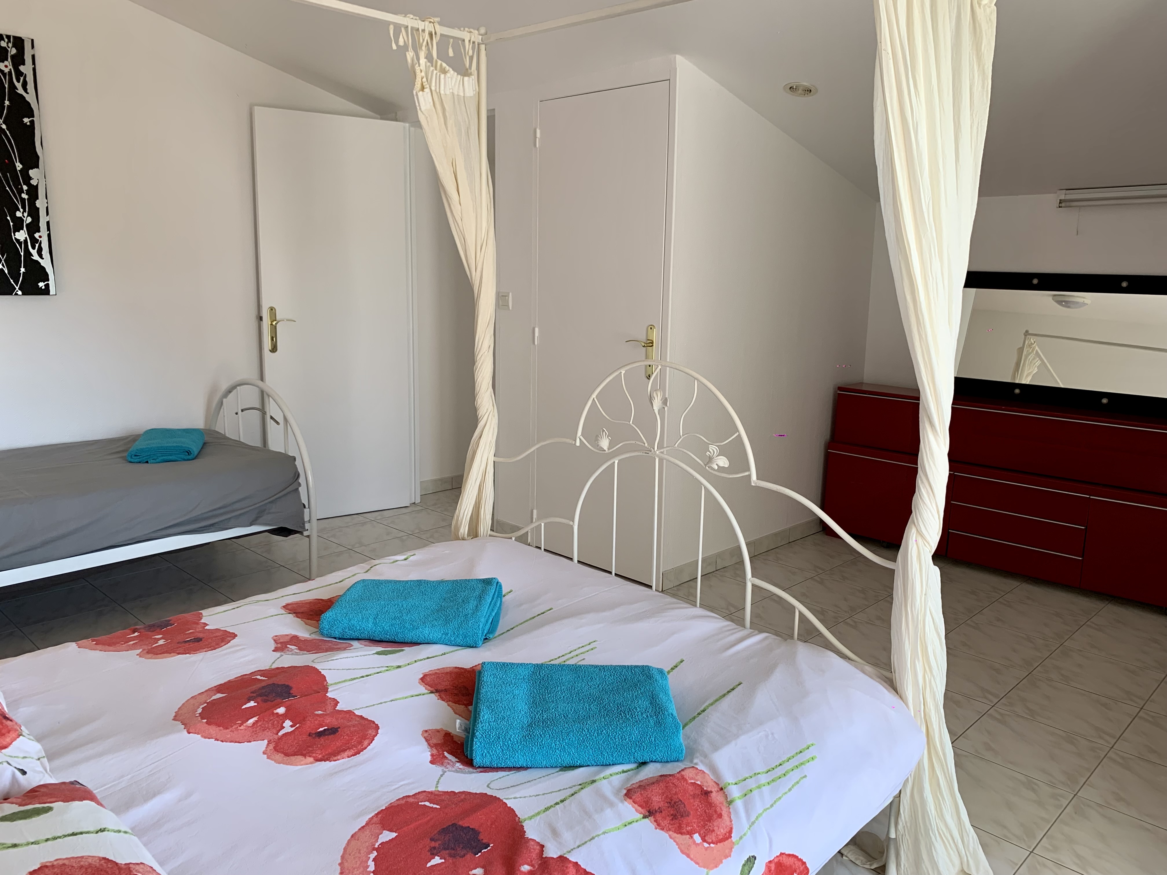 Gîte Les Cyprès de la Petite Toscane, Mauriac - photo 18