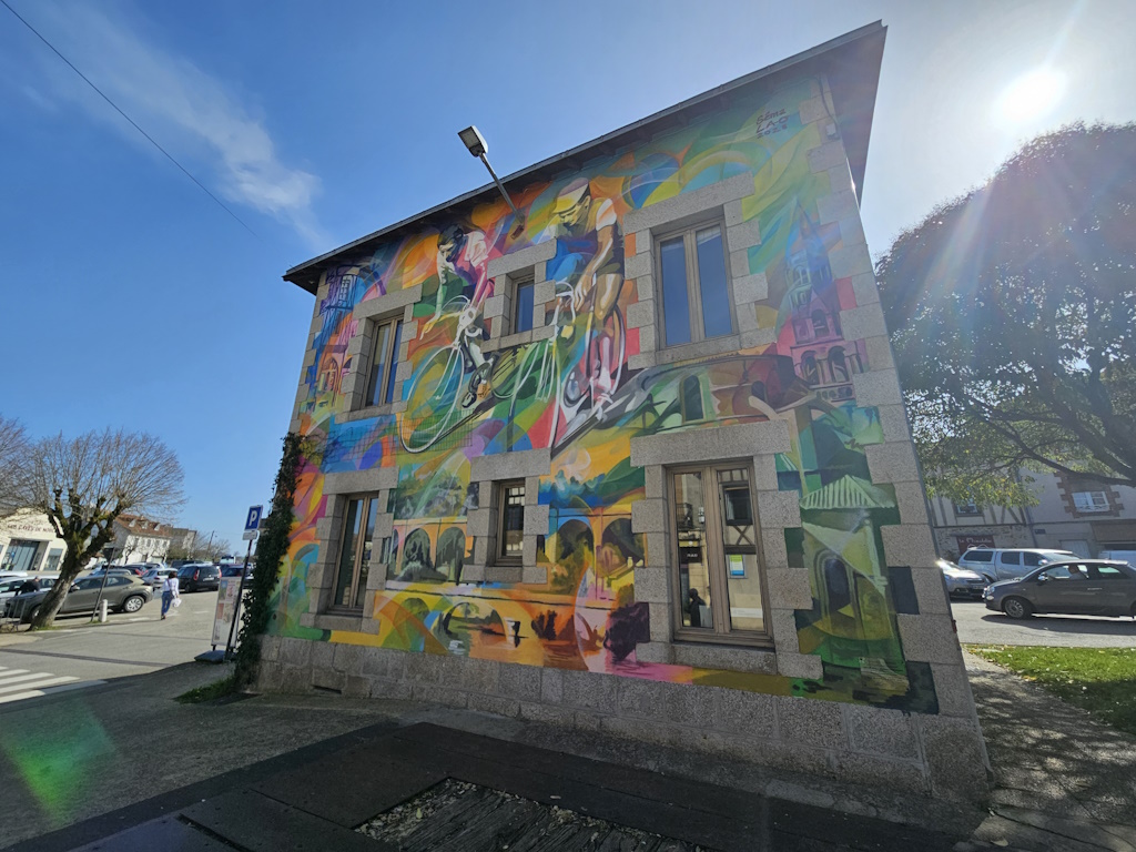 Fresque Poulidor et Saint-Léonard de Noblat, Saint-Léonard-de-Noblat