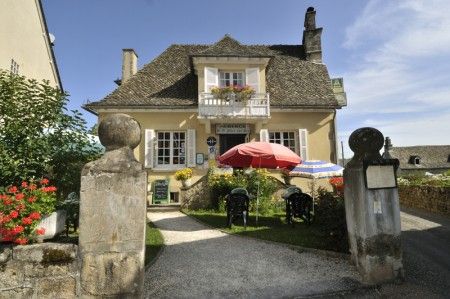Hôtel Restaurant Auberge de Saint Julien aux Bois - photo 2