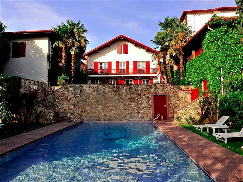Hôtel Les Pyrénées