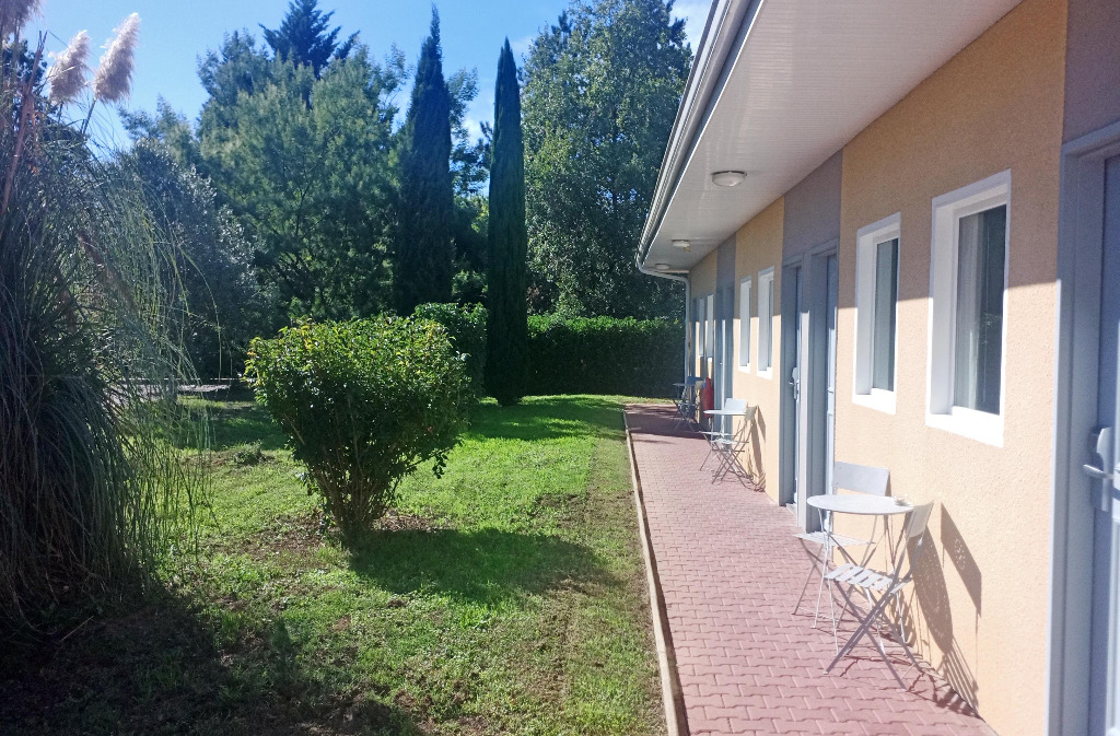 Hôtel Montaigne - photo 2