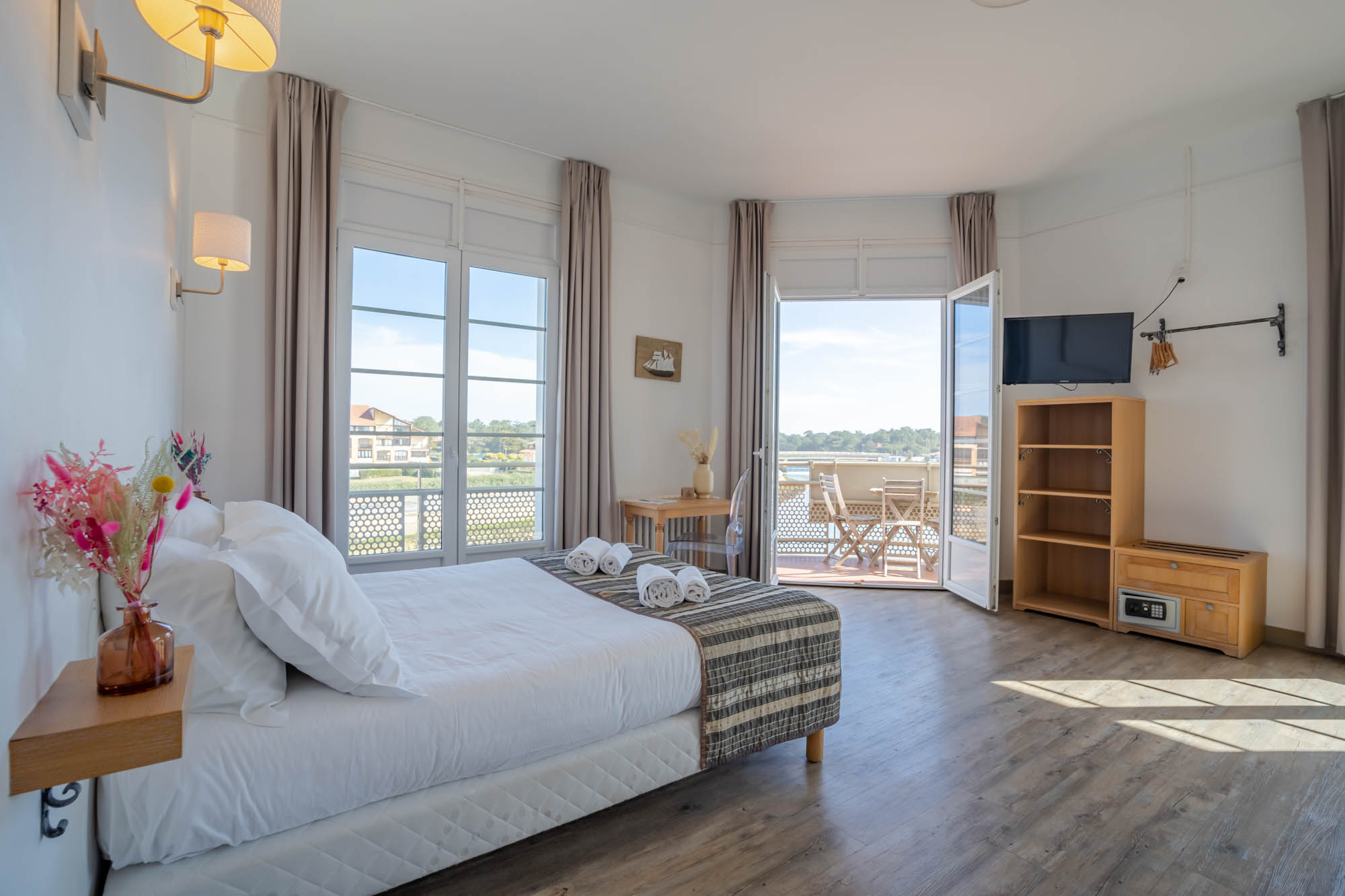 Hôtel Océan CapbretonHôtel Océan - chambre-superieure-capbreton-1-OK