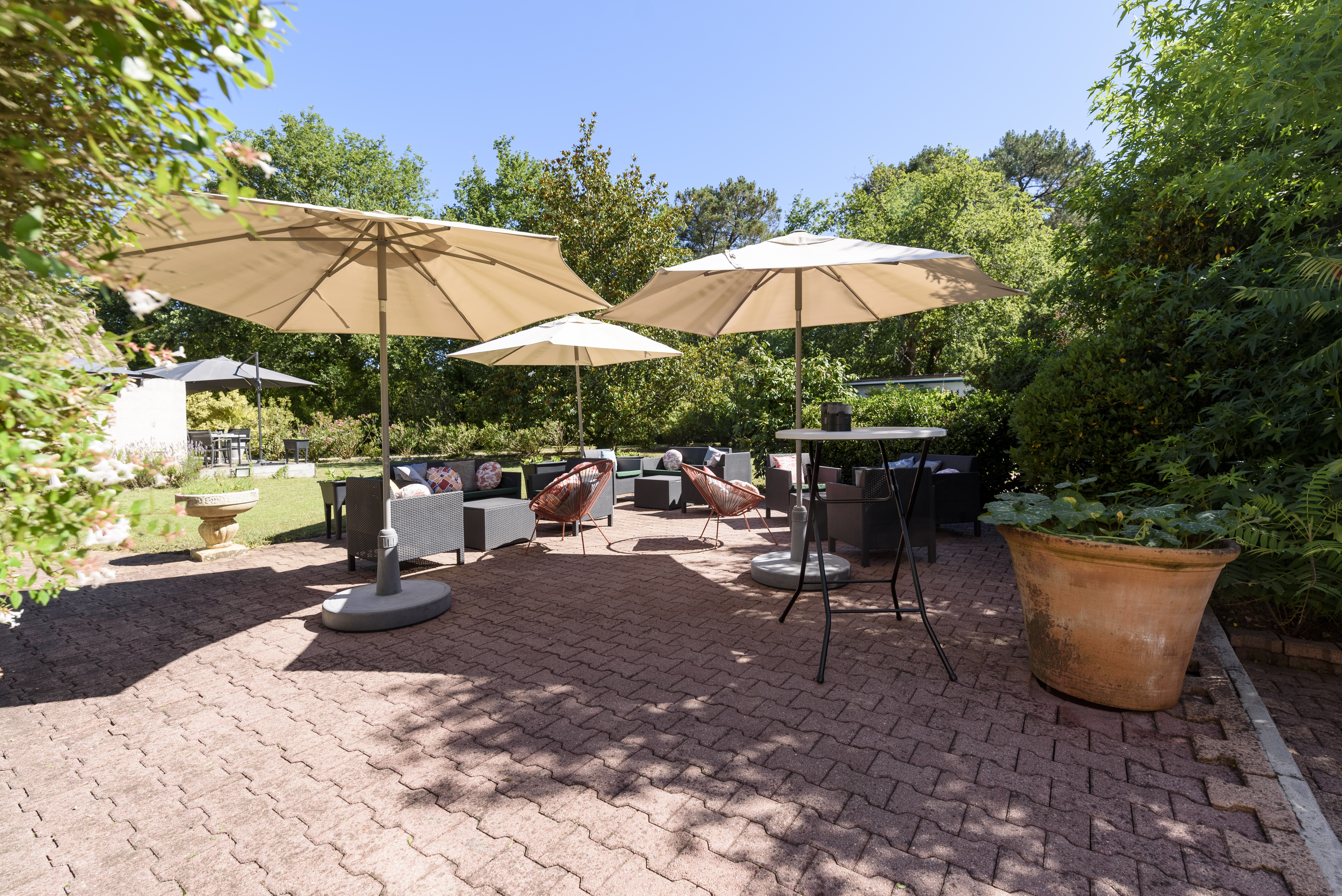 Hôtel Le Pont Bernet - photo 3