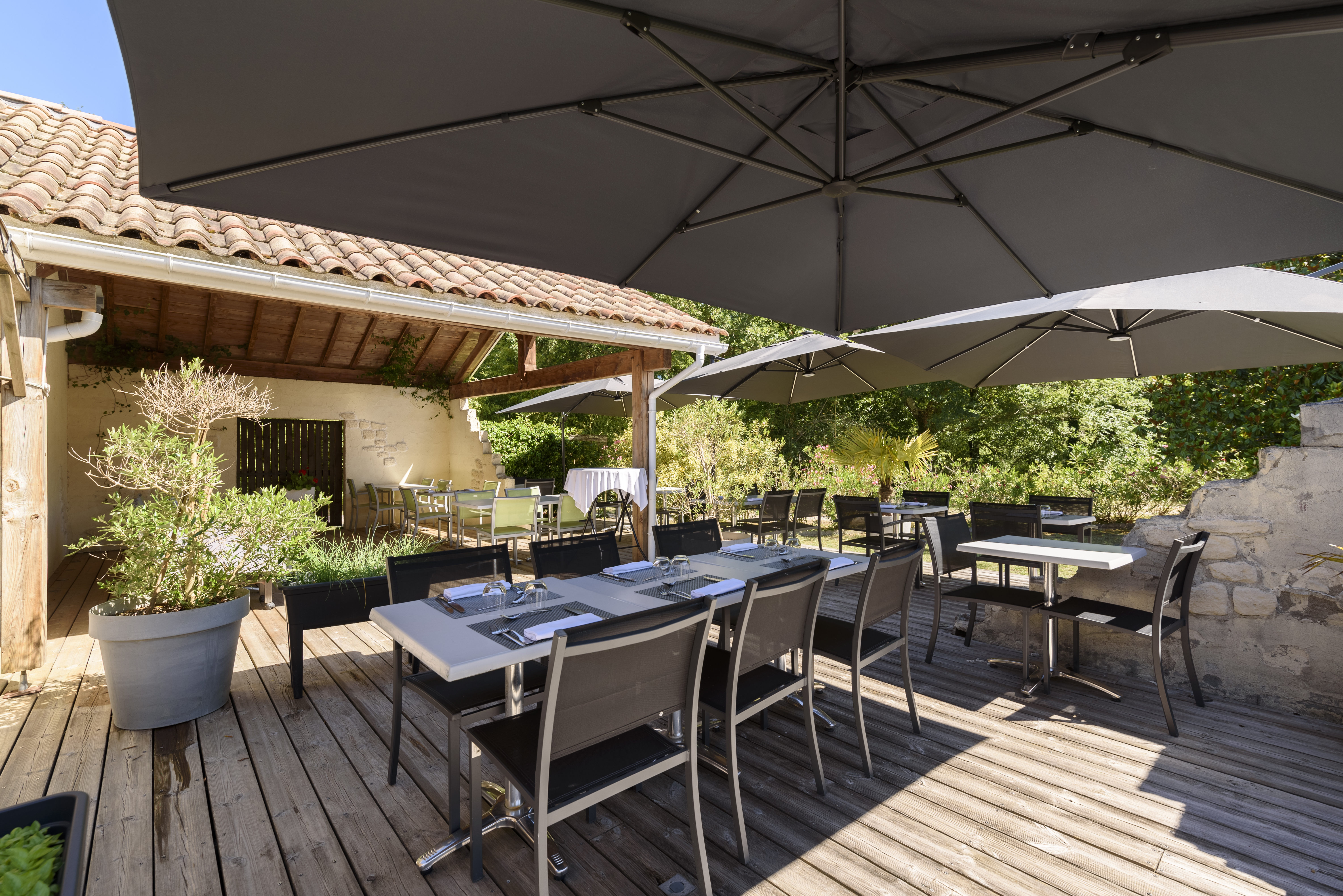 Hôtel Le Pont Bernet - photo 4