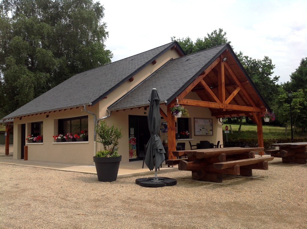 Relais d'Information Touristique "L'Escale des Voyageurs" - Epicerie Communale Campsoise - Camping de la Châtaigneraie