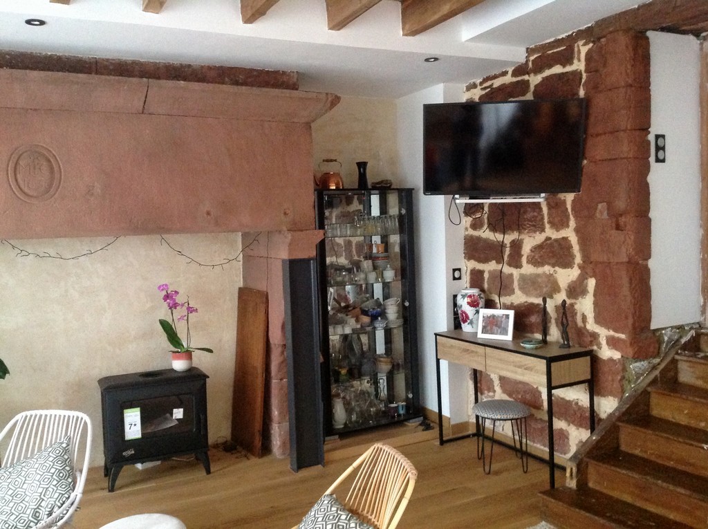 Maison d'Hôtes en Grès Rouge, Lanteuil - photo 3